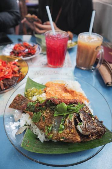 Kampung baru masakan padang asli. Masakan Padang Asli Kampung Baru Thokohmakan
