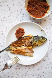 Resipi ikan cencaru sumbat sambal. Ikan Cencaru Sumbat Sambal Recipe Thokohmakan