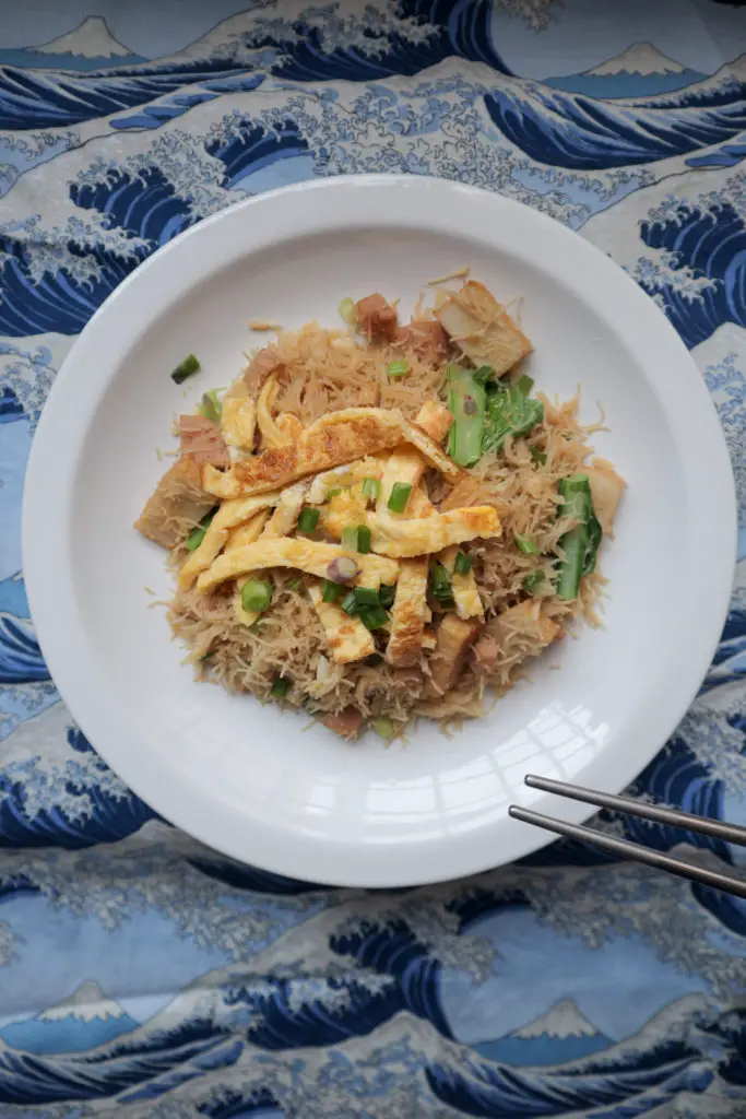 Luncheon meat fried beehoon [Recipe]