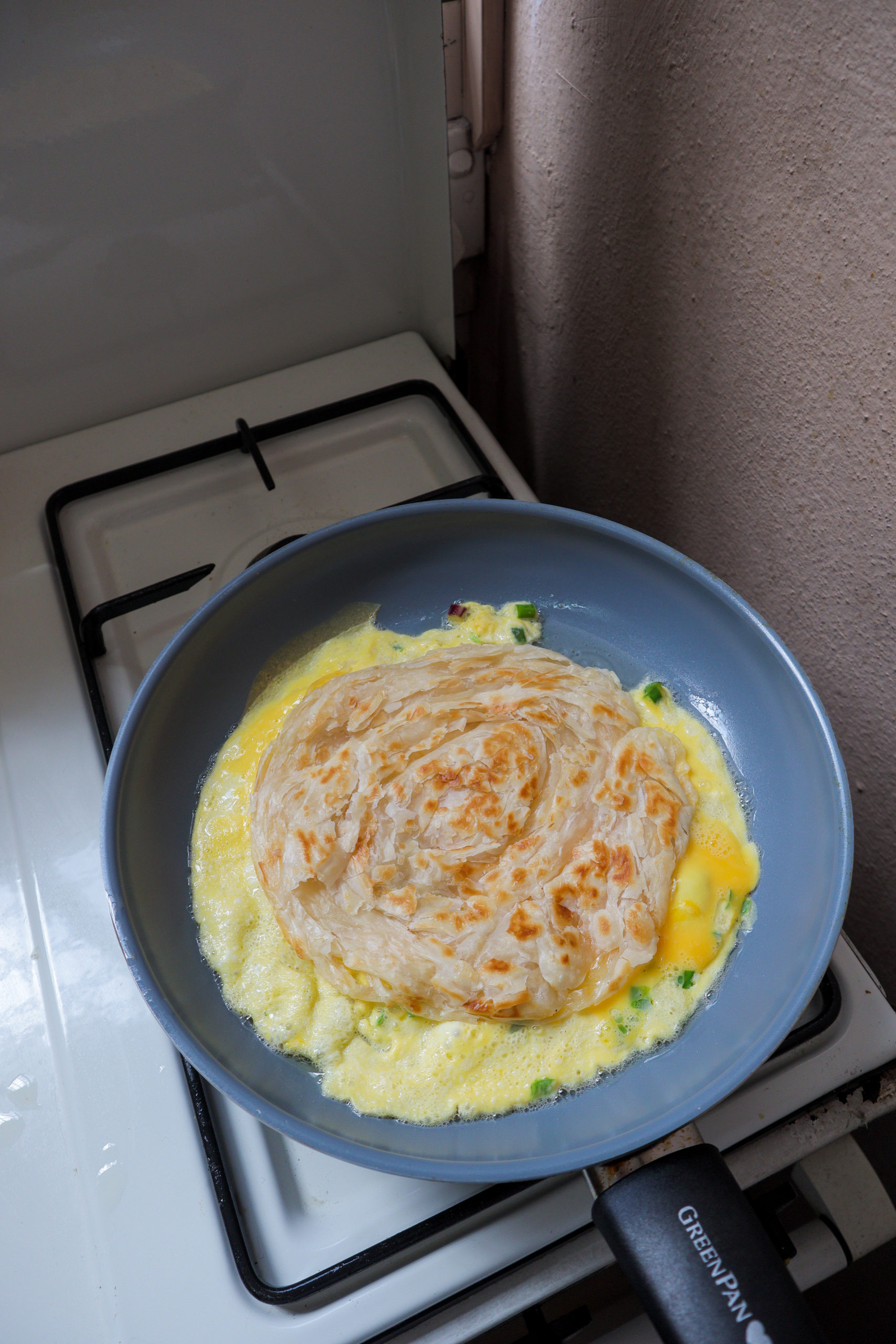 SUPER EASY Taiwanese Scallion Pancake [Recipe] - Thokohmakan