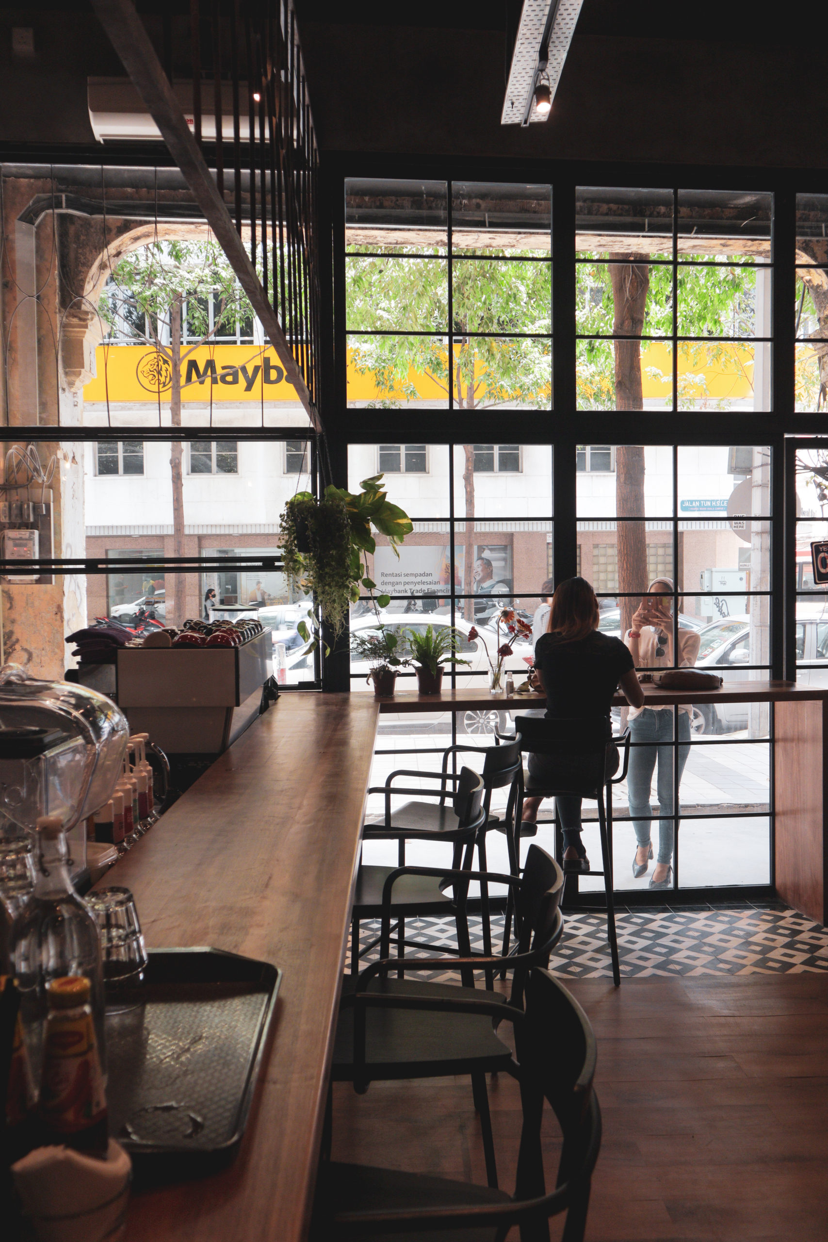 Light Capture Café, Jalan Tun HS Lee Thokohmakan