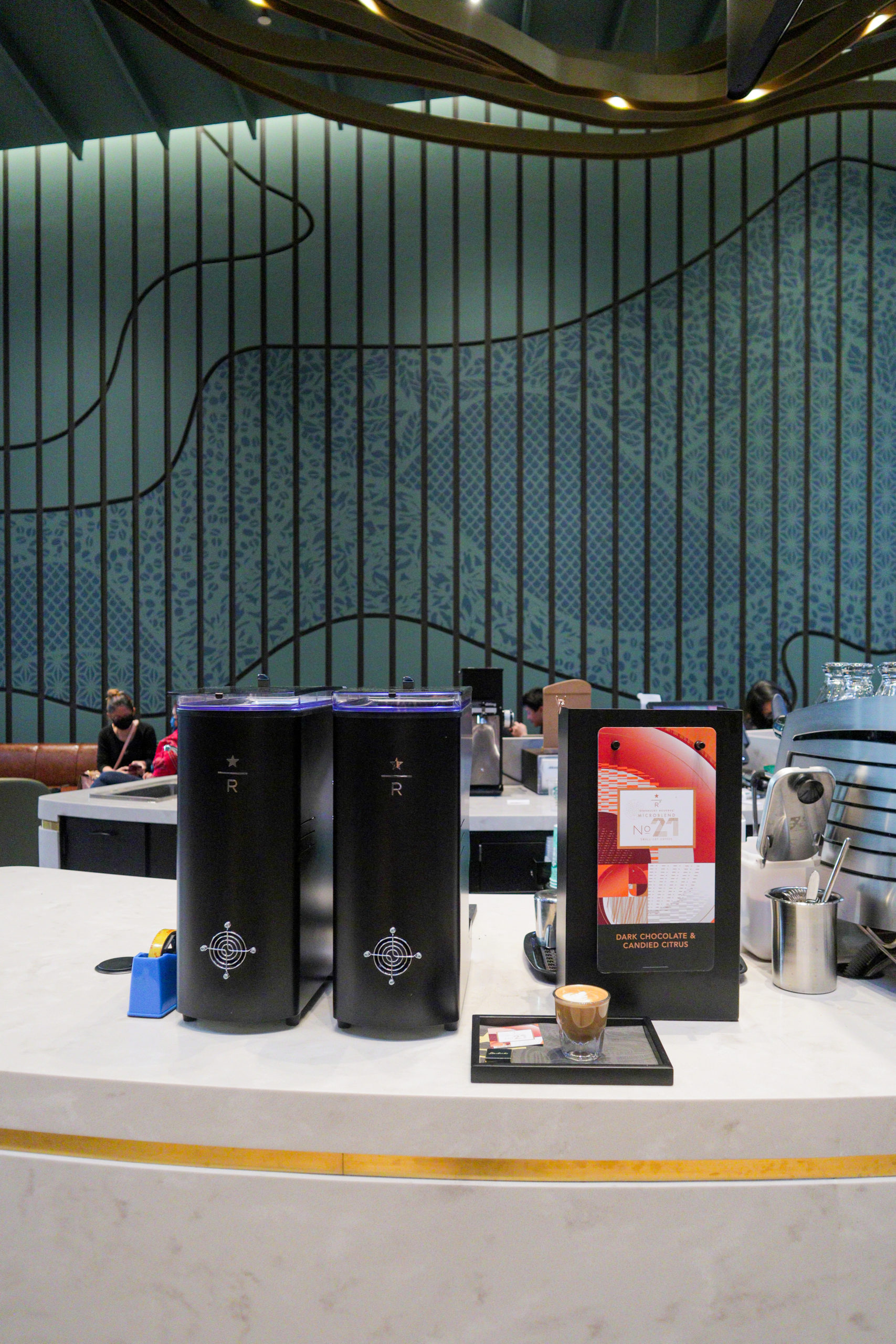 Starbucks Reserve, Tropicana Gardens Mall Thokohmakan