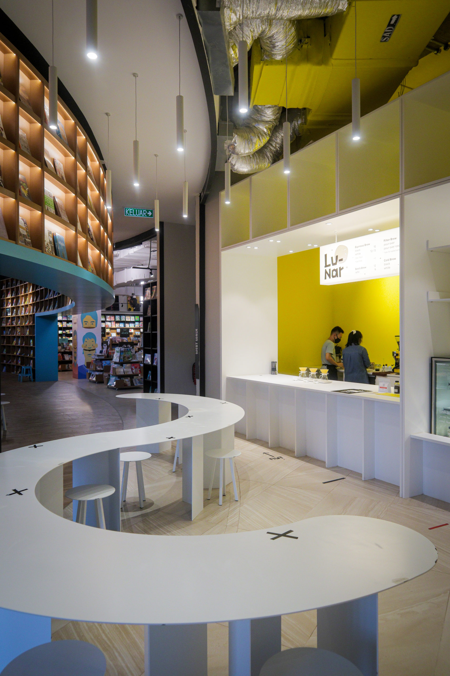 Lunar Coffee, Tropicana Gardens Mall Thokohmakan