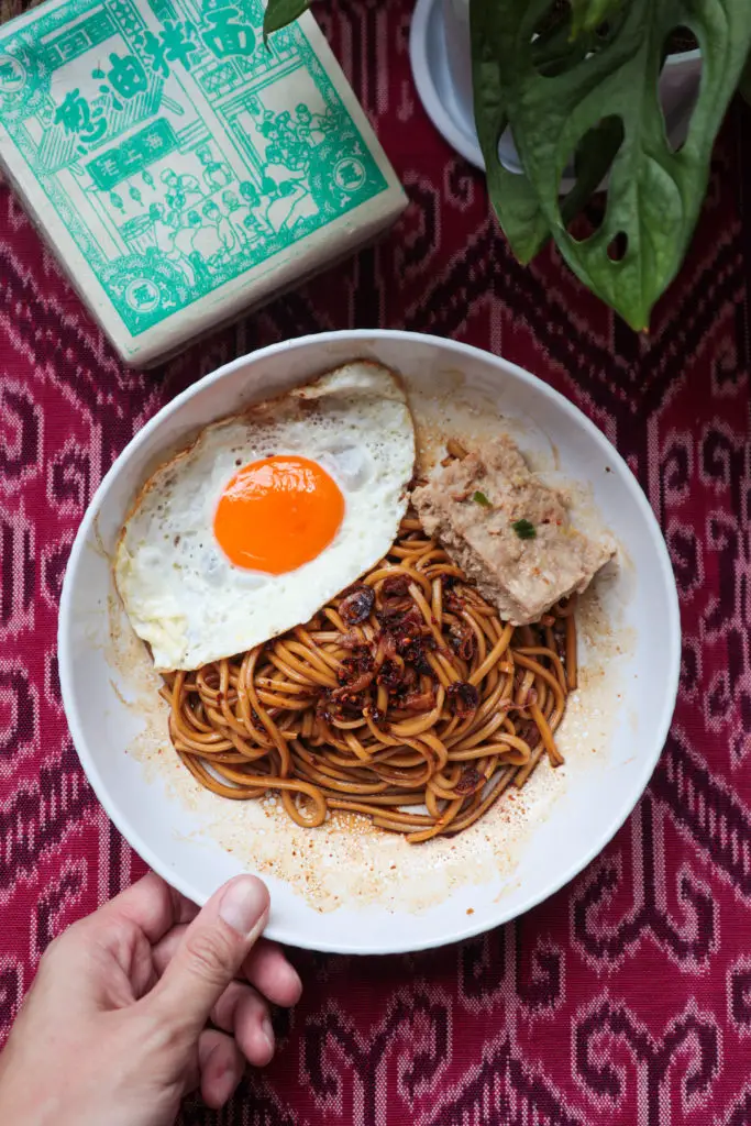 Old Shanghai Scallion Oil Noodles