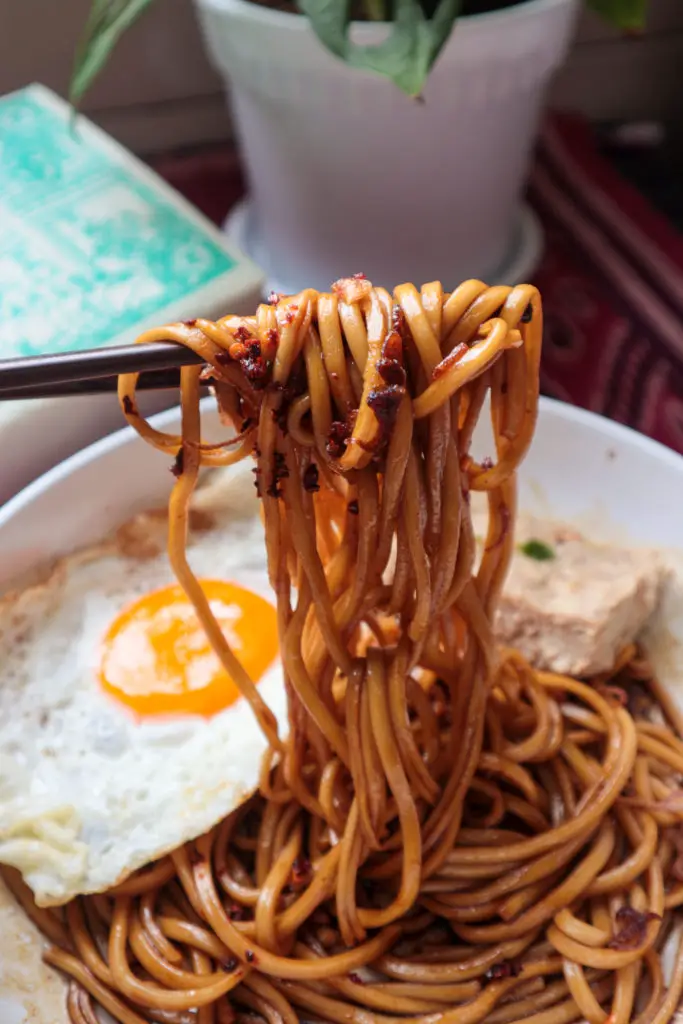 Old Shanghai Scallion Oil Noodles