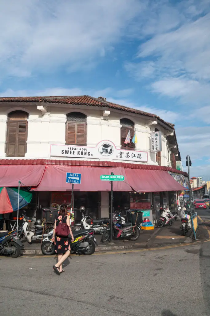 Ravi's Claypot Apom Manis