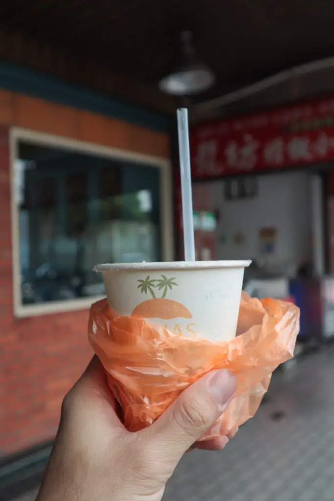 Qingdao Soybean Milk Shop 青島豆漿店