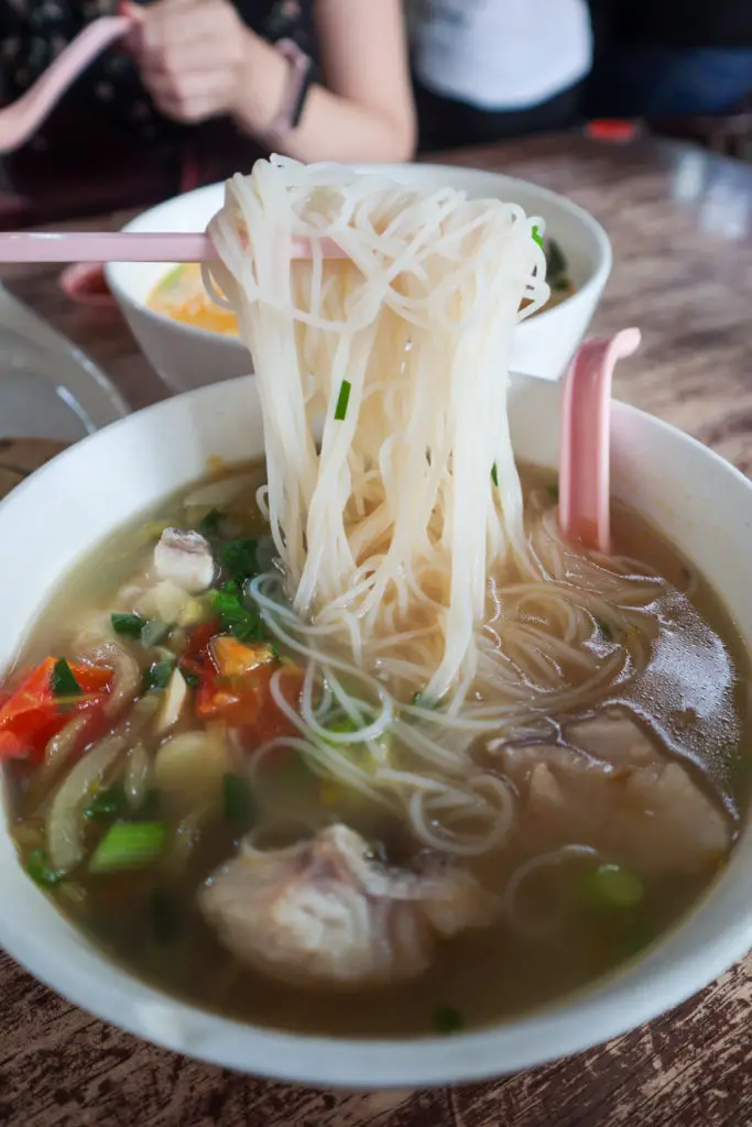 Moon Kee Fish Head Noodles