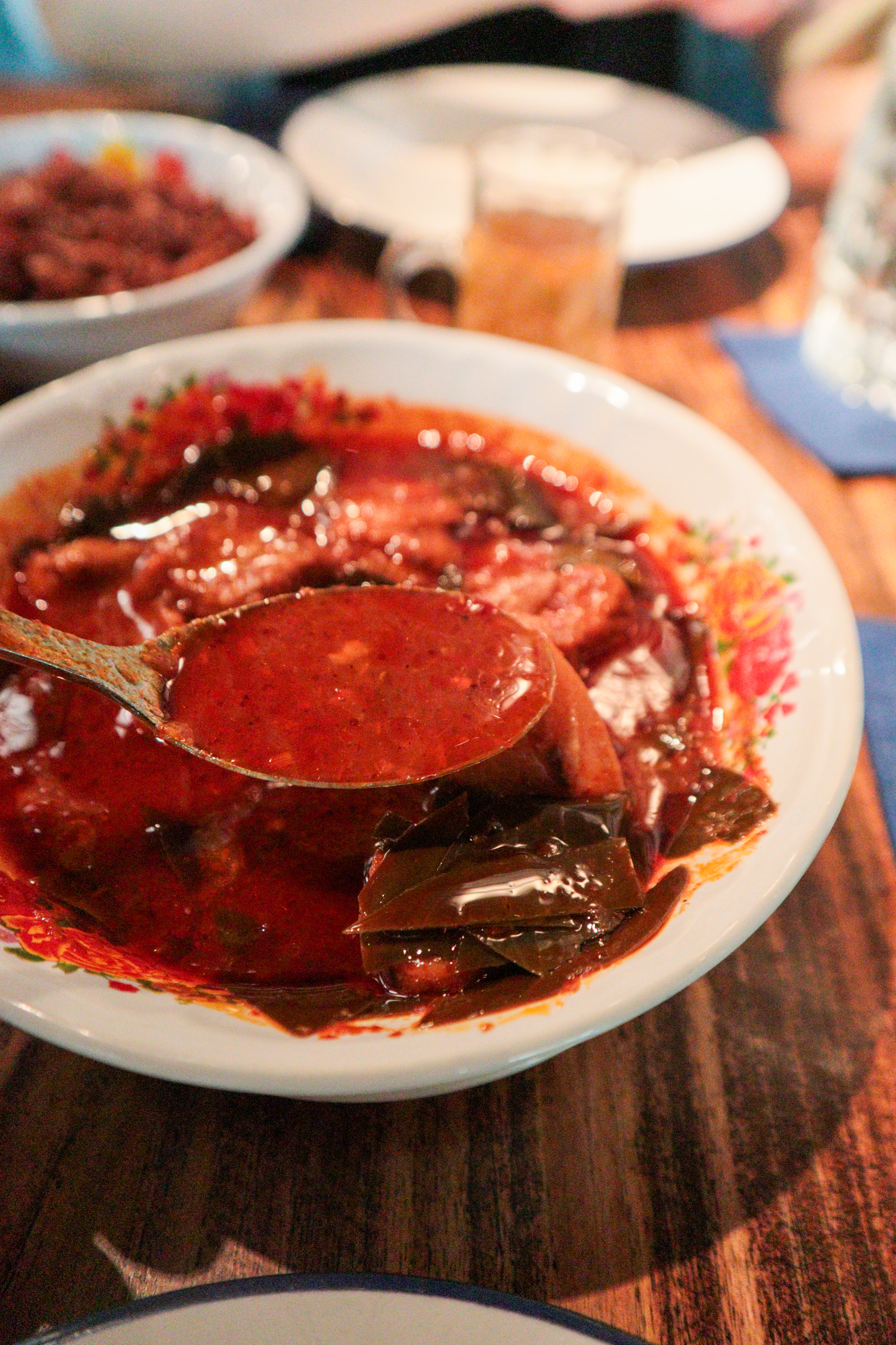 Sri Trat Restaurant & Bar