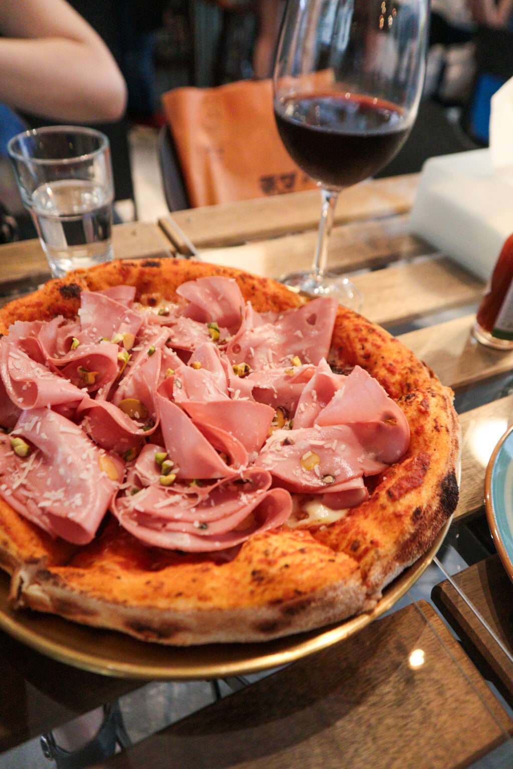 Dante Carlos Pizzeria